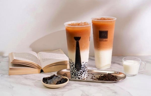 主打「小農鮮乳」手搖飲料店TOP10！約翰紅茶公司、春陽茶事，大家喝過哪幾間？
