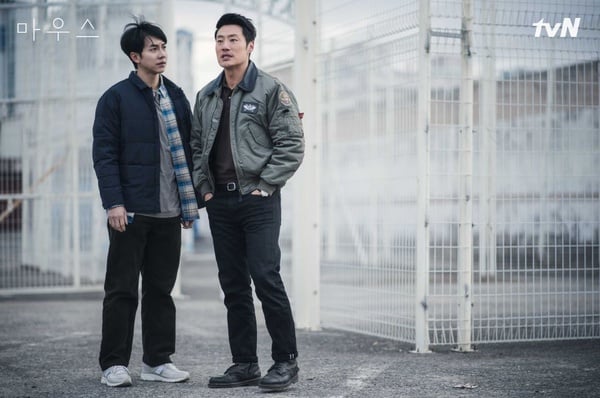 近期高評價韓劇推薦！《文森佐》宋仲基「男男吻」引熱議，宋江這部比《請響鈴2》更推