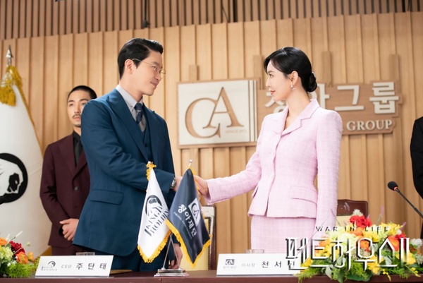 《Penthouse上流戰爭2》網議角色財力排名Top10！書真因這點略輸，朱丹泰只排第五，沒想像中富？