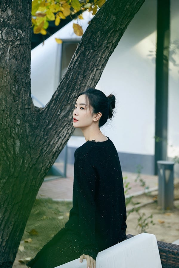 古裝劇《錦心似玉》配角古裝vs時裝4：李晟 飾演 秦姨娘