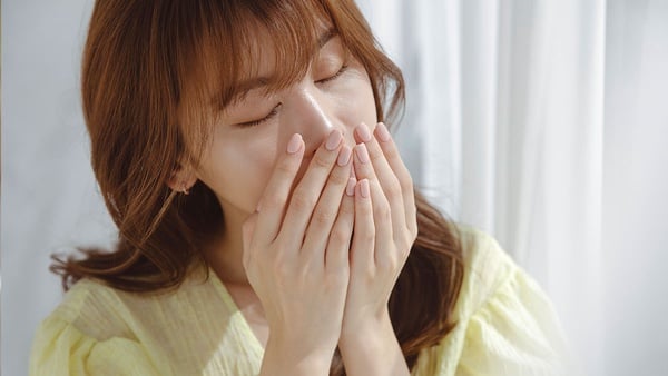 韓妞神級美容油200%活用法！消水腫、讓精華液秒吸收，有感提升膚質，終結暗沉粗糙肌！