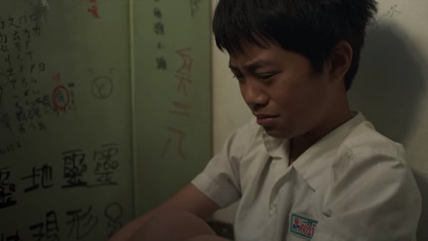 《天橋上的魔術師》結局劇情解析！魔術師時間「逆著走」？小不點消失第一集就埋梗！
