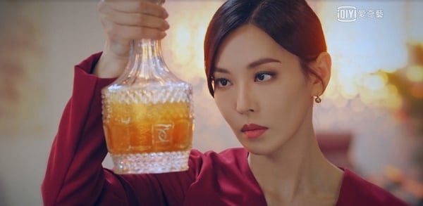 《上流戰爭2》不合理Bug！秘書超廢、羅娜開顱還趴趴走，書真「安眠藥加酒」根本在殺夫