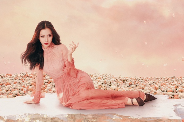 女星紅毯造型生圖vs精修5：楊穎Angelababy