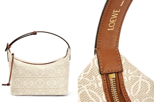 CELINE TRIOMPHE CANVAS WHITE 小牛皮圓盒包，NT.85,000