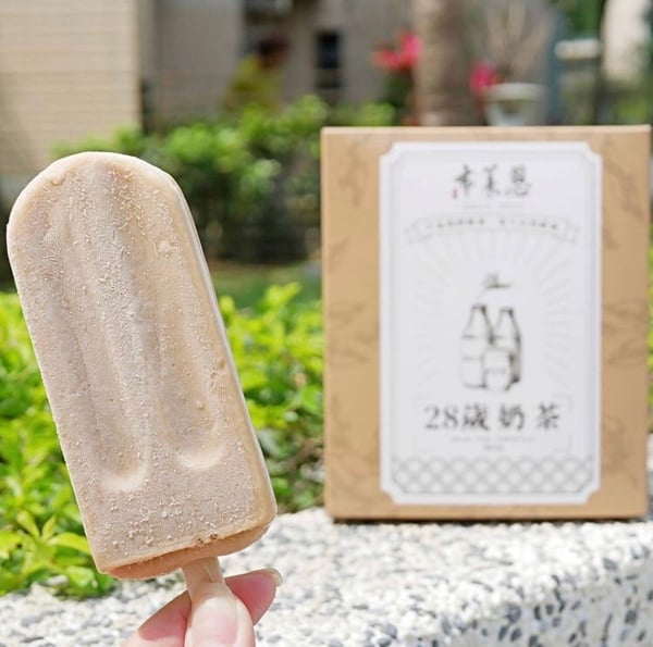 全台大潤發獨賣的「布萊恩紅茶x合鴻冰品」聯名冰品：28歲奶茶雪糕、媚娘珍珠紅茶雪糕 140元/盒