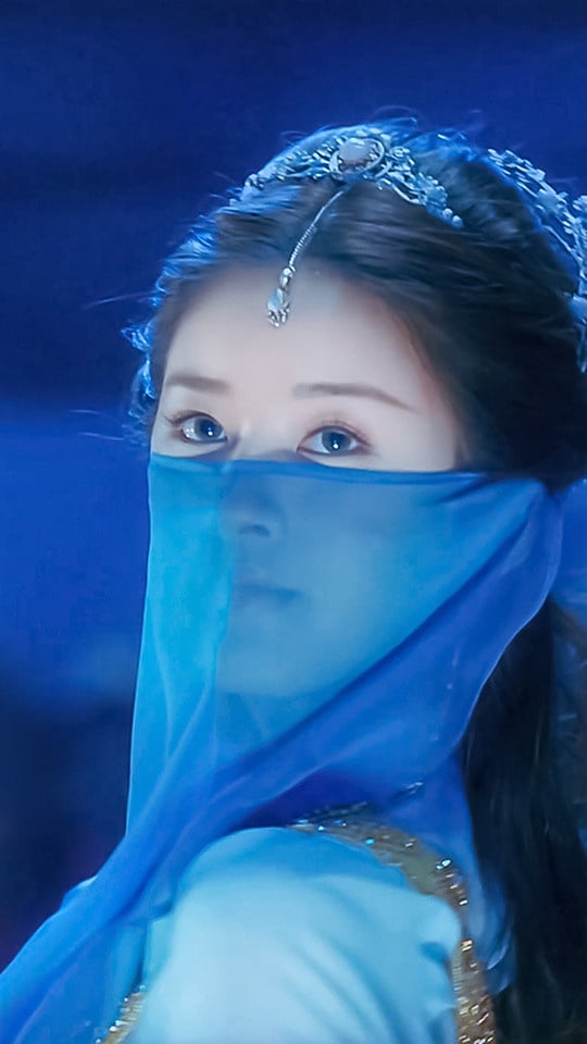 古裝劇一眼萬年的「面紗美人」2：趙露思 飾演《三千鴉殺》覃川