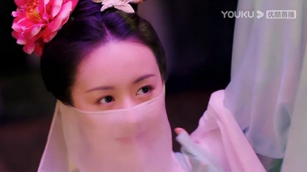 古裝劇一眼萬年的「面紗美人」5：袁冰妍 飾演《琉璃》褚璇璣