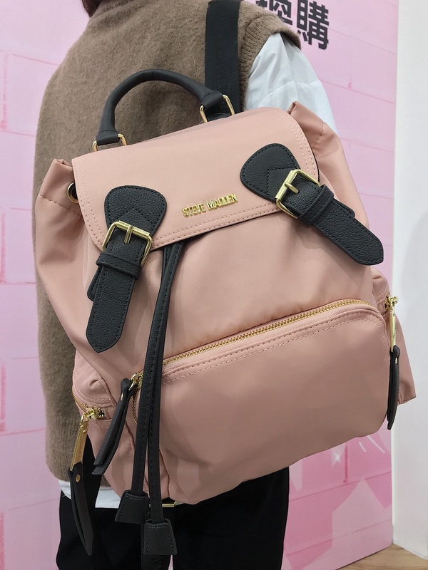 家樂福 X STEVE MADDEN 紅利集點換購開跑