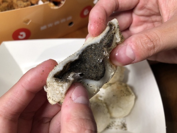 一口炸雞一口年糕！繼光香香雞「台韓雙雞分享餐」，炸雞＋辣炒年糕超配！加爆餡芝麻球