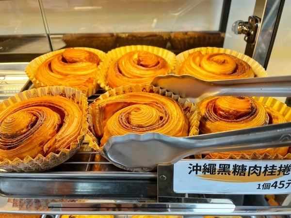 現烤點心現身全家！全家x野上麵包推巧克力麵包、肉桂捲，還有日超商炸物、烤物激推！