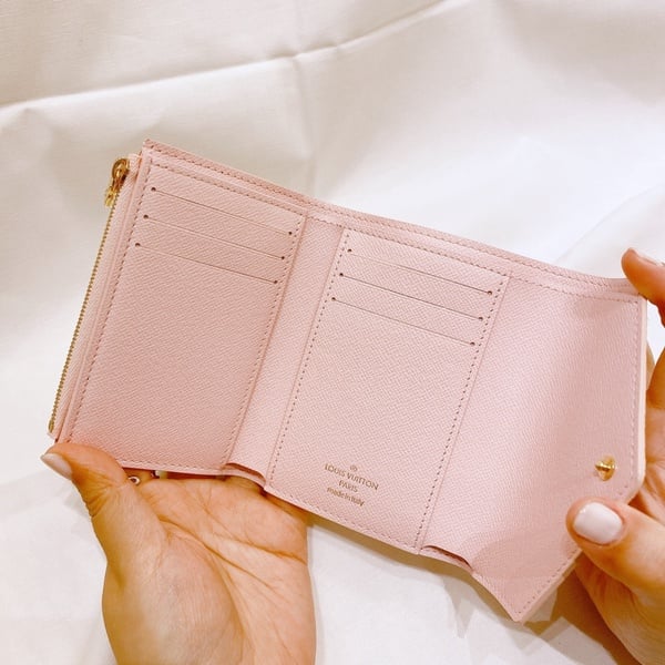 LOUIS VUITTON VICTORINE 錢包,NT19,100