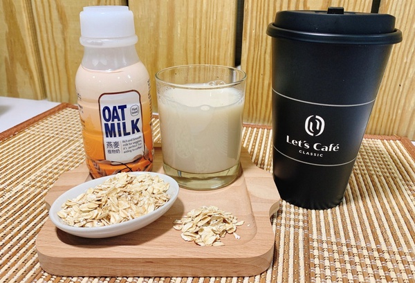 全家也喝得到燕麥奶拿鐵！全家Let’s Café推「燕麥植物奶拿鐵」，超高CP值銅板價就有