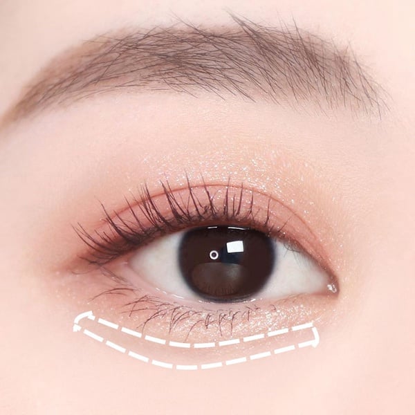 圖片來源：IG@apieu_cosmetics、IG@beinny_motd、IG@artist.hazel、IG@​​​​​​​aritaum_collective