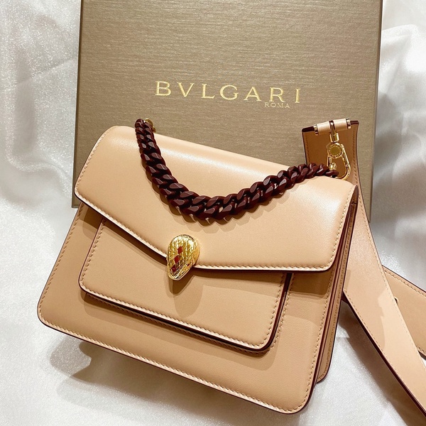 2021奶茶色精品包推薦：LOUIS VUITTON TWIST MM，NT138,000