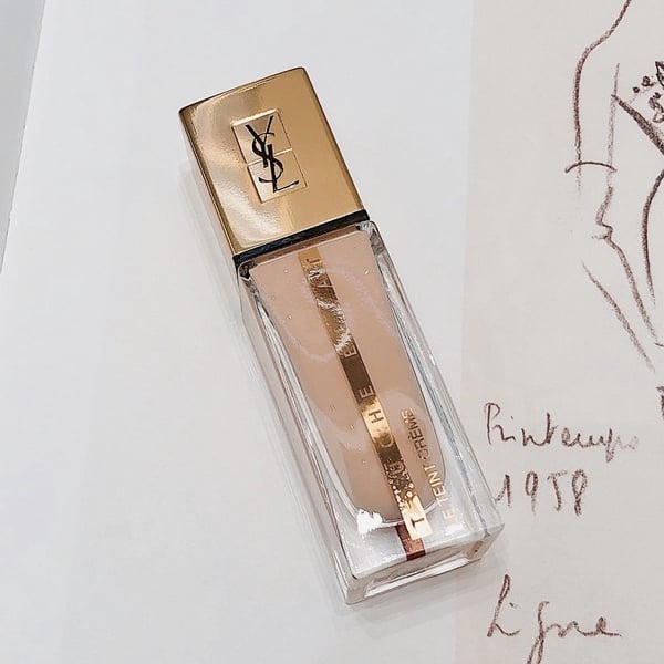 專櫃粉底液推薦14:YSL 超模光感極潤粉底,NT.2350