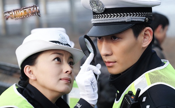 9位演員「爆紅後趁勢播出」的積壓陸劇！龔俊這部壓4年，楊洋這部壓5年，造型都好醜