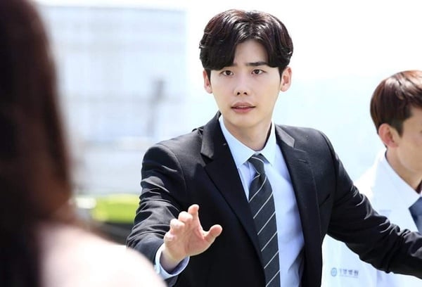 文森佐、劉大尉打架誰會贏？韓劇相似角色比較，李敏鎬演N次高富帥、車銀優總是校草