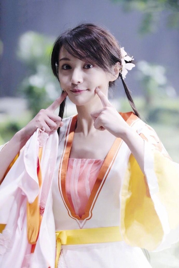 「因辭演錯過大火機會」的陸劇演員7：鄭爽錯過《花千骨》