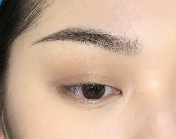 這些女星換眉型就爆紅！彩妝師公開新手4種「萬能眉型公式」，不同臉型適合眉型分析