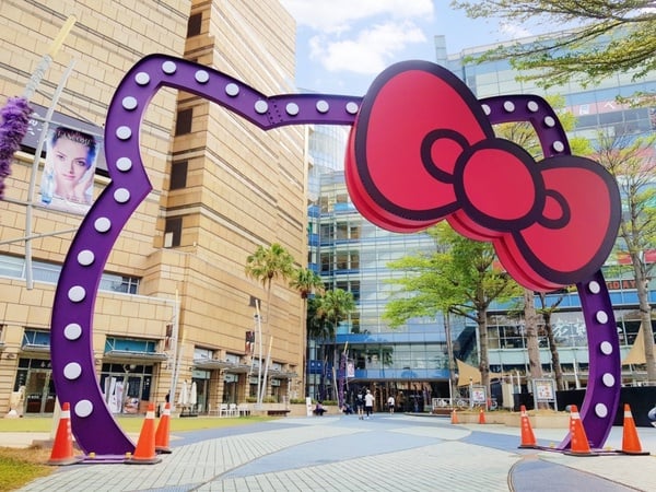 Hello Kitty粉注意！「三麗鷗快閃店」進駐高雄夢時代四大亮點，逾百款限量周邊等你拿