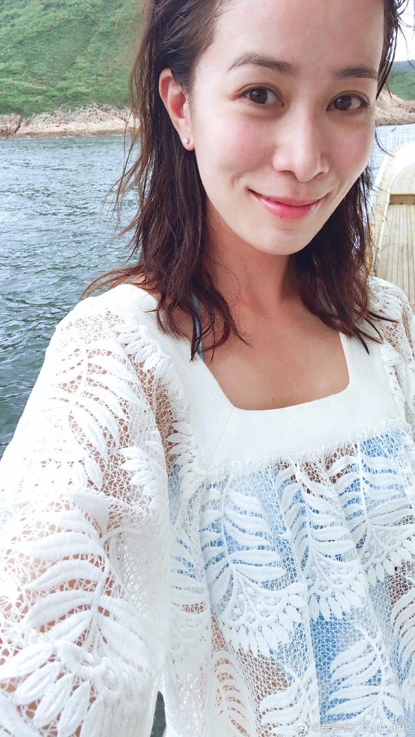 佘詩曼美貌10年不變！45歲佘詩曼保養秘訣，甜點炸物免忌口，養成無痕肌膚＆少女體態