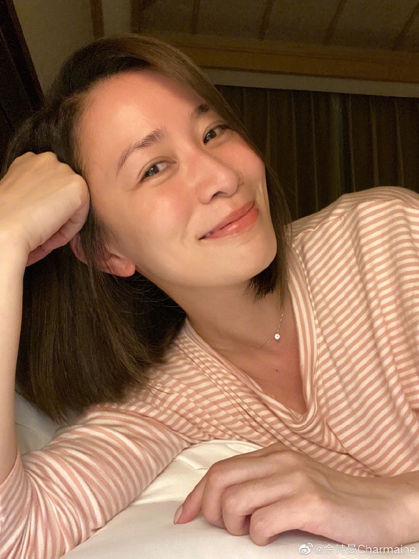 佘詩曼美貌10年不變！45歲佘詩曼保養秘訣，甜點炸物免忌口，養成無痕肌膚＆少女體態