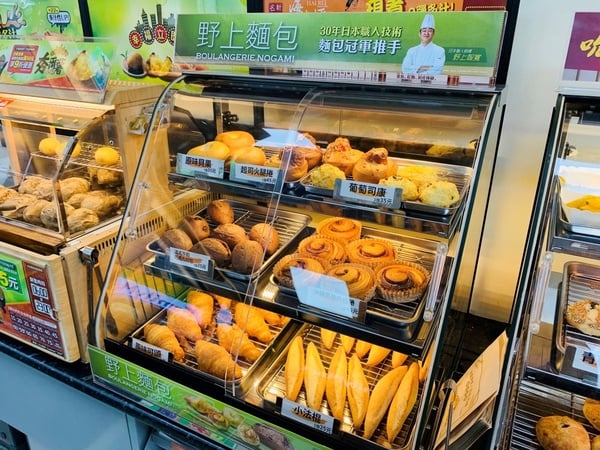 4月「超商話題美食」統整!7-11、全家20款PTT熱論新品,貓咪吐司、香蕉蛋糕療癒力崛起