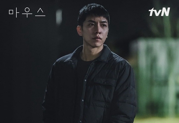 《文森佐》、《模範計程車》太痛快！以惡制惡韓劇推薦，李昇基、IU都演過霸氣制裁者