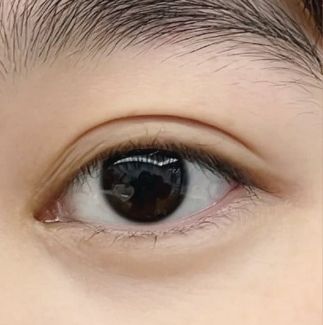 雙眼皮貼怎麼貼?內雙/單眼皮「萬能雙眼皮貼公式」,矯正眼型、貼完像媽生雙眼皮