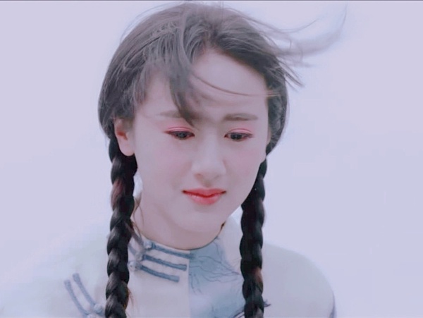 陸劇女星「民國風麻花辮造型」6：袁冰妍