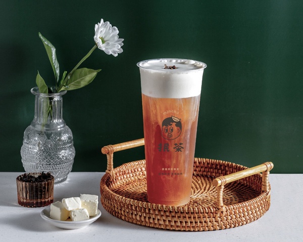 1元喝奶茶！抿茶min cha插旗中山，必喝推薦TOP5都在這！首推「鴛鴦浴凍奶」！