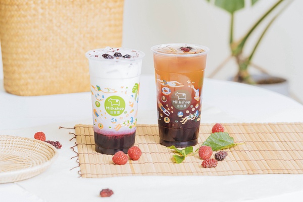 迷客夏「桑葚庫莉系列」這天回歸!手摘桑葚搭配夏季杯,夢幻粉紫色不能錯過