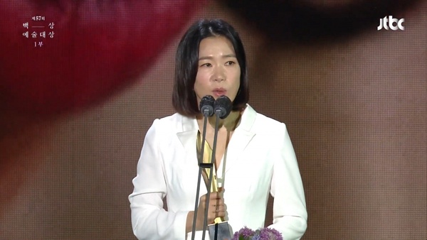 57百想完整得獎名單！視后金素妍淚謝老公超高甜，他打敗金秀賢&李準基&宋仲基奪視帝！