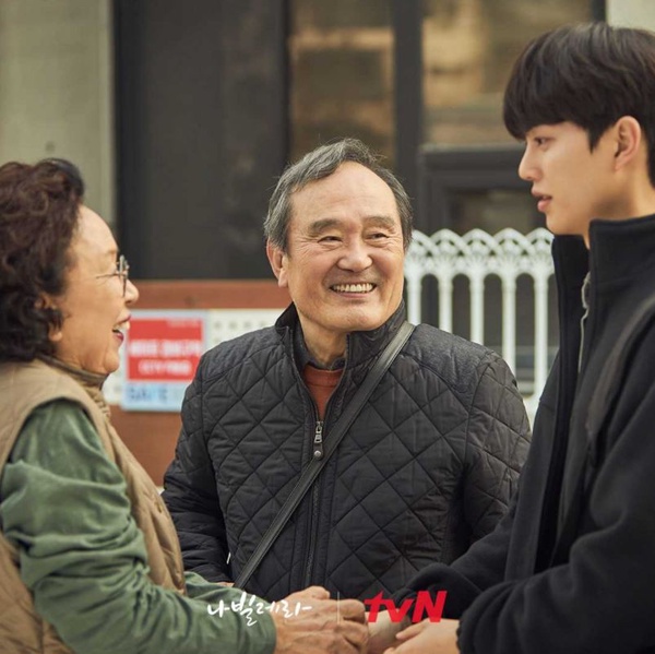 《我是遺物整理師》李帝勳演技網哭爆！Netflix暖心催淚韓劇推薦，《如蝶翩翩》餘韻超強，最後2部看完沒人不哭