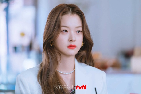 《滅亡》新人演員申度賢太美！出道前就爆紅、高顏值被讚SNS女神，還是玄彬小師妹
