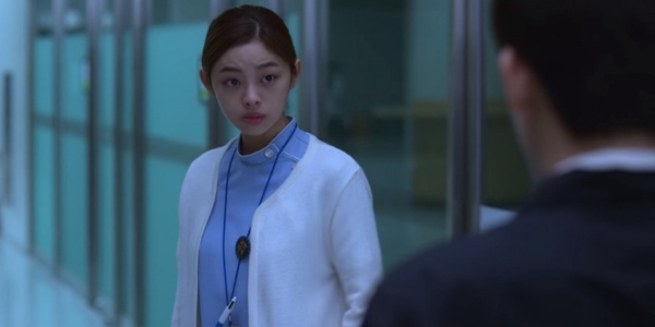 《我是遺物整理師》這重要細節Netflix原本沒翻譯！6大彩蛋解析，可魯送徽章涵義超爆淚