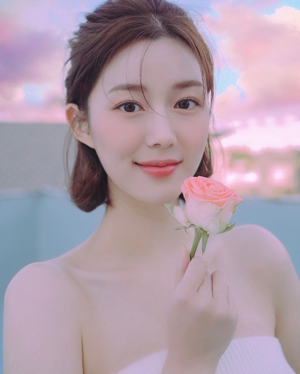 李昇基女友黑料連環爆！被網唱衰的韓星情侶，IU戀情曾被嘲，Rain&amp;金泰希被看衰婚後卻甜哭網友