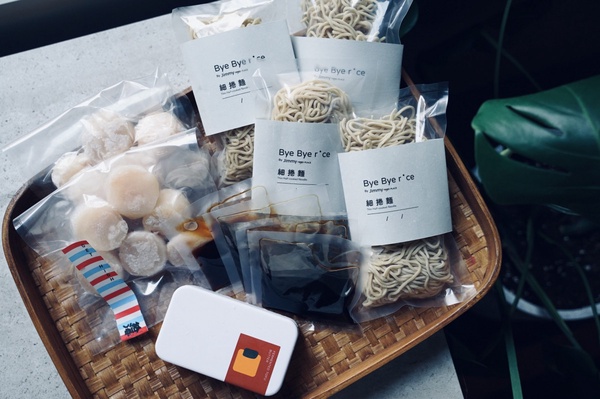 2021 即食料理包推薦！防疫在家也能輕鬆品嚐飯店星級餐！低熱量、法式舒肥餐也大推！