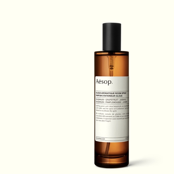輕輕一噴房間變高級!「室內香氛噴霧」人氣推薦,Neom、THREE天然精油超療癒