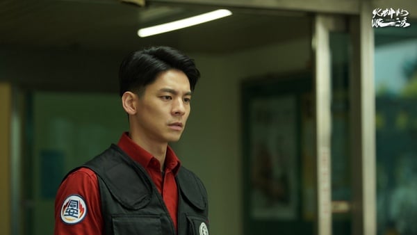 Netflix《火神的眼淚》結局幕後辛苦談！背20kg是日常，陳庭妮為戲考救護執照，聽到這話超催淚