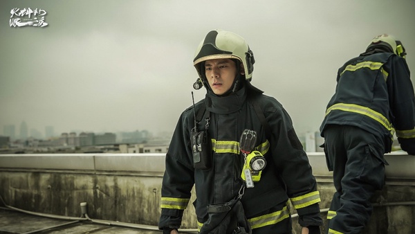 Netflix《火神的眼淚》結局幕後辛苦談！背20kg是日常，陳庭妮為戲考救護執照，聽到這話超催淚