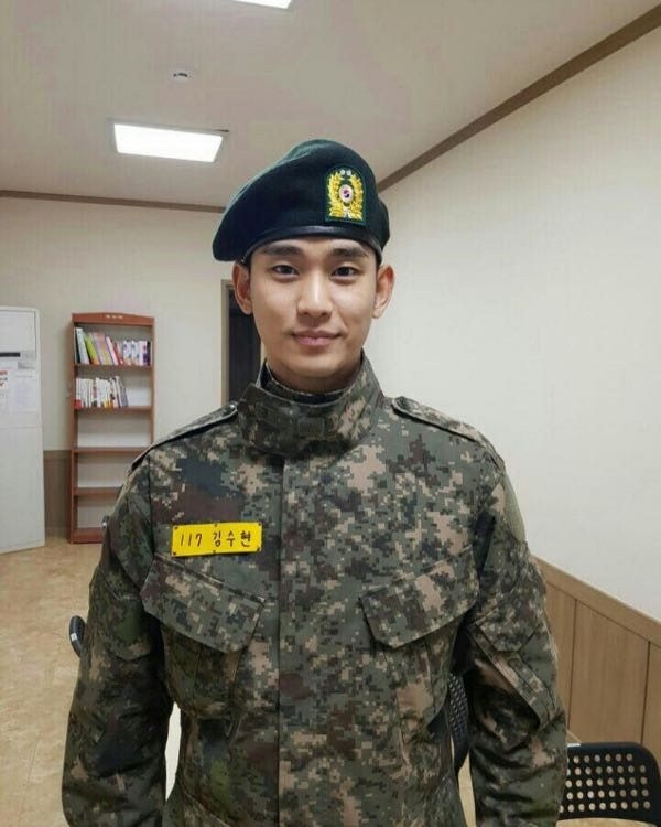 網熱議韓星超帥從軍入伍照！玄彬、玉澤演軍照超Man，李東海軍照非粉絲都在存！