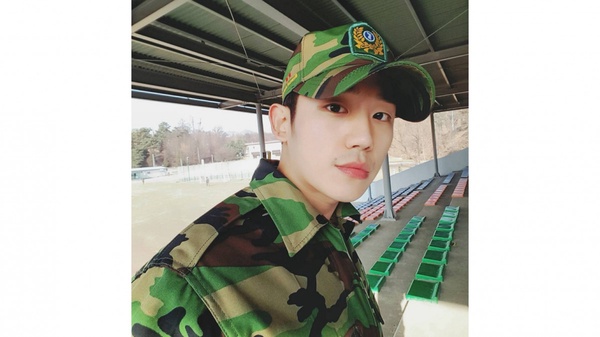 網熱議韓星超帥從軍入伍照！玄彬、玉澤演軍照超Man，李東海軍照非粉絲都在存！