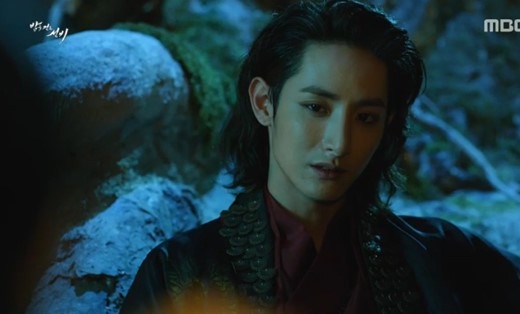 《某一天滅亡》李洙赫家世超狂?出身富人區、號稱「江南太子」?唯一忘不了女友是她!