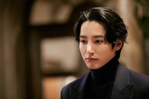 《某一天滅亡》李洙赫家世超狂?出身富人區、號稱「江南太子」?唯一忘不了女友是她!