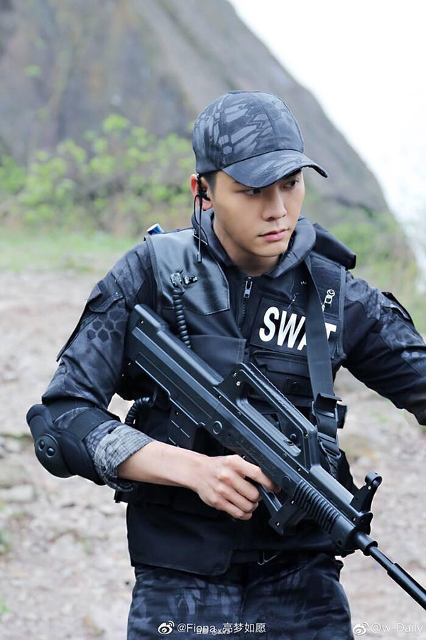 陸劇男星「特警造型」8：陳偉霆 飾演《南方有喬木》時樾