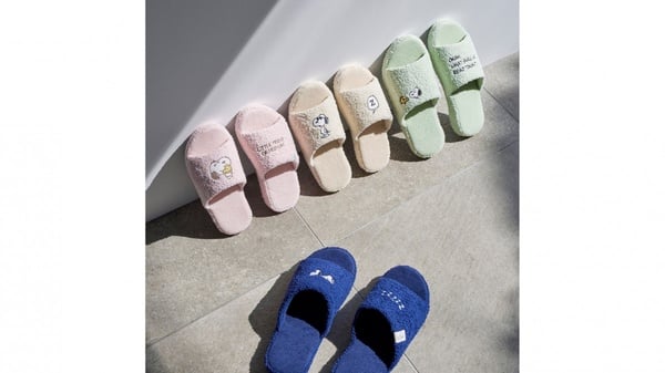 Uniqlo×史奴比「家居系列」新登場！涼感居家服、抱枕好欠收，讓史奴比陪你懶懶待在家