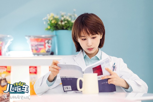 10位演醫生的陸劇女星！楊冪、李沁穿醫師袍美翻，趙麗穎、楊紫都演心理醫生
