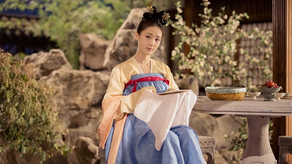 網評2021上半年最美古裝女神TOP 9:李一桐 飾演《驪歌行》傅柔